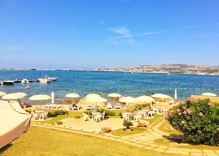 Mimosa Con Parcheggio Privato E Vista Mare Ла-Маддалена